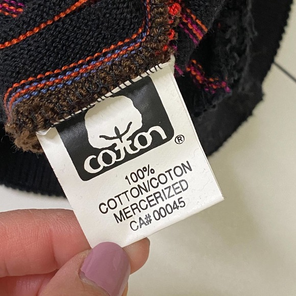 TUNDRA Vintage Canada Coogie Biggie 90s Sweater M - Picture 8 of 10